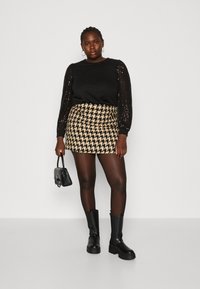 Vero Moda Curve VMCHARLOTTE SEQUINS - Sweatshirt - black