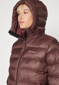 Berghaus EWDEN  - Vinterjakke - cedar brown