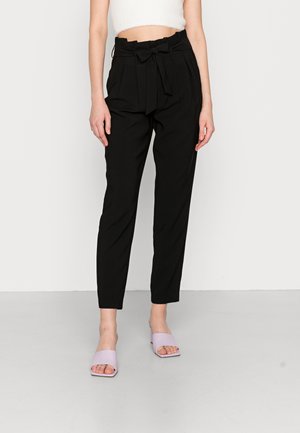 VIKAYLAN PANTS - Pantalones - black