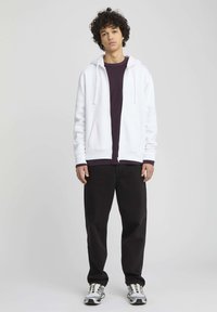 BZB BASIQUE - Sweat zippé - blanc