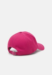 KARL LAGERFELD RUE ST-GUILLAUME CAP - Naģene - persian red