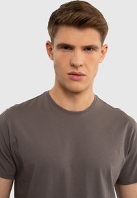 Big Star T-shirts basic - dunkelgrau