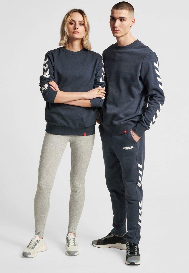 Hummel LEGACY CHEVRON  - Sweater - blau