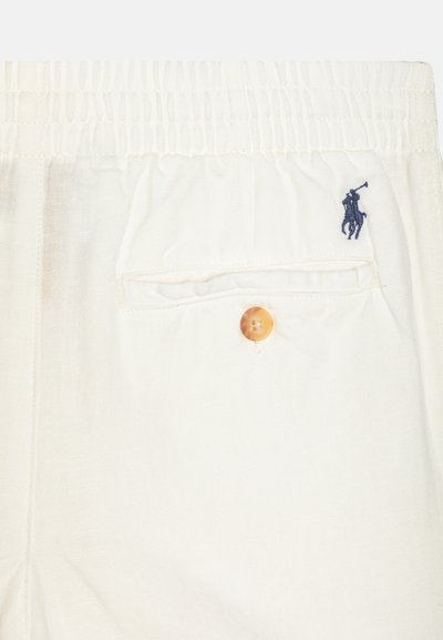Polo Ralph Lauren FLAT FRONT - Šortky - deckwash white