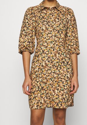 Second Female, Robe chemise - brown