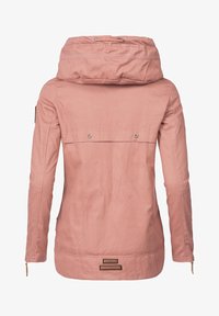 Unselected, Rosa