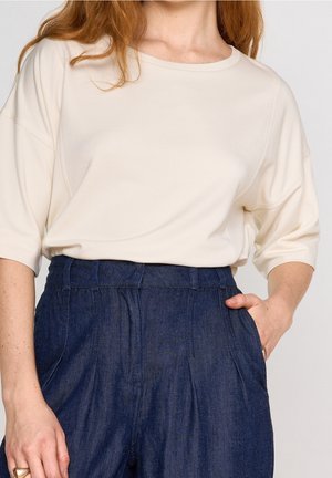 Jednoduché tričko - beige