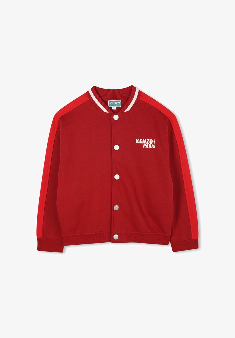 Veste de baseball en coton rouge avec des accents blancs, col côtelé, boutons et logo "KENZO PARIS" sur le devant. Texture lisse, coupe décontractée.