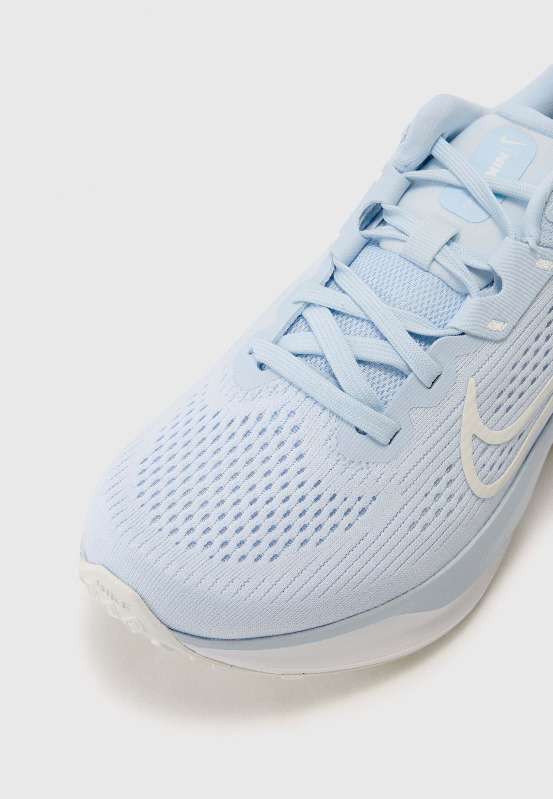 nike men blue quest running shoes