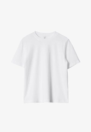 White cotton t-shirt with short sleeves, crew neck, and a relaxed fit. Smooth texture, no patterns or accents.