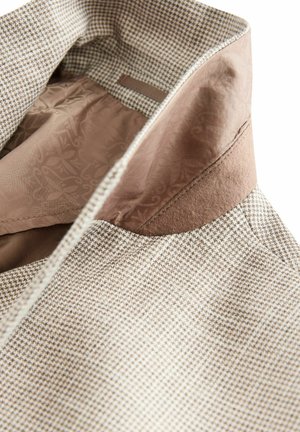 Next REGULAR FIT DOGTOOTH DOUBLE BREASTED - Blazer jacket - neutral