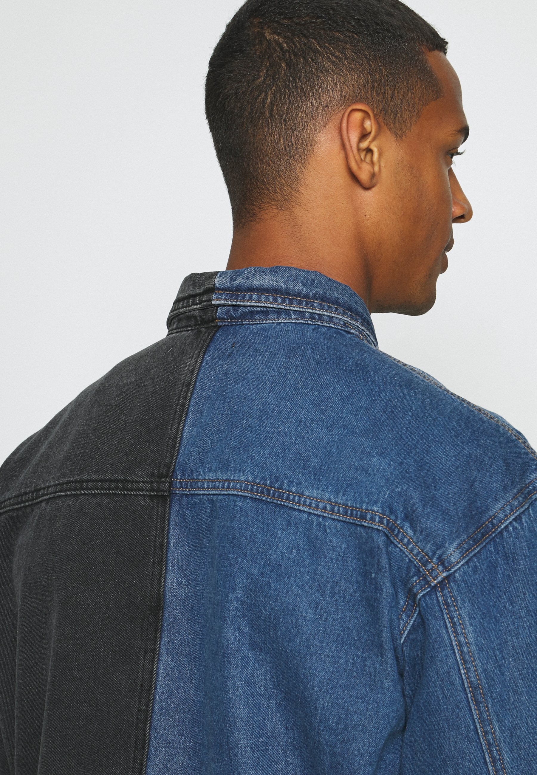 Mennace SPLICED TRUCKER JACKET - Denim 