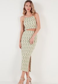 SLIM FIT SET - Jupe crayon - green white