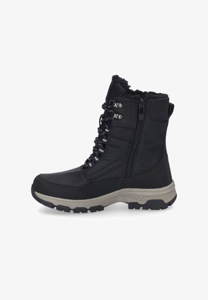 Botte d'hiver noire avec une surface texturée, fermeture éclair et lacets. Dotée d'un doublure en peluche et d'une semelle en caoutchouc robuste pour une bonne adhérence.
