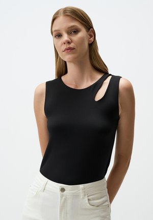 Débardeur noir sans manches en tissu lisse, avec un col rond et un détail en découpe distinctif sur l'épaule gauche.