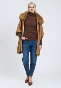 INFLUENCER COLLAR - Mantella - camel