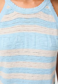 Wrangler Top - blue