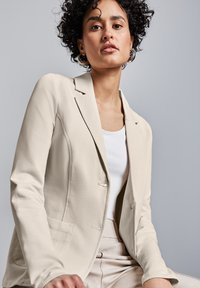 Street One Bleiseri - beige