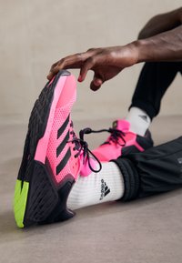 adidas Performance DROPSET 3 UNISEX - Chaussures fitness - lucid pink/semi blue/shadow fig