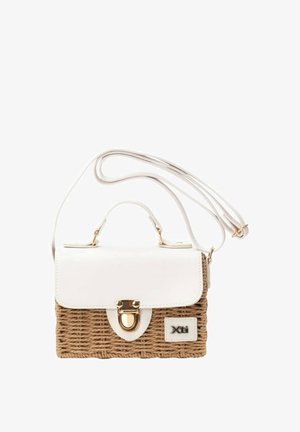 Piccola borsa intrecciata con patta in pelle bianca, chiusura dorata, manico corto e tracolla lunga regolabile, con logo Xti.