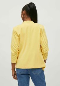 VILA VIHER NEW 3/4 NOOS - Letná bunda - yarrow