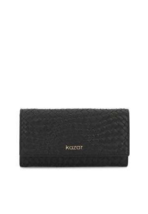 Černá tkaná kožená peněženka se zlatým logem "kazar" uprostřed předního překlápěcího dílu, obdélníkový tvar a zavírání na přehnutí.