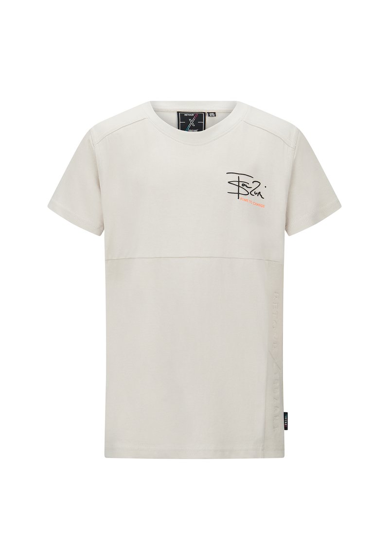 Lichtbeige T-shirt van katoen met een kort mouw ontwerp. Bevat een zwart handtekeningafdruk en oranje tekstdetails aan de voorkant.