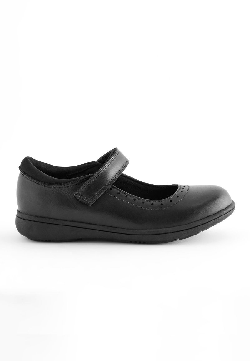 Schwarzer Leder-Mary-Jane-Schuh mit runder Zehenform, durchbrochenen Akzenten, einem verstellbaren Riemen und einer Gummisohle für Grip und Komfort.