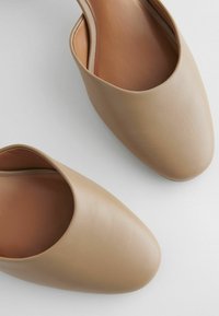 Next WIDE FIT FOREVER COMFORT ROUND TOE - Klasické lodičky na opätku - taupe brown