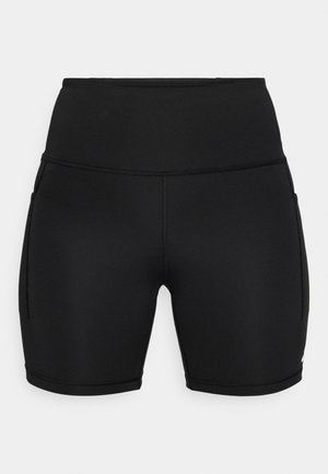 Pantalones cortos deportivos negros con una pretina alta, que cuentan con bolsillos laterales, textura suave y costuras reforzadas a lo largo del dobladillo.