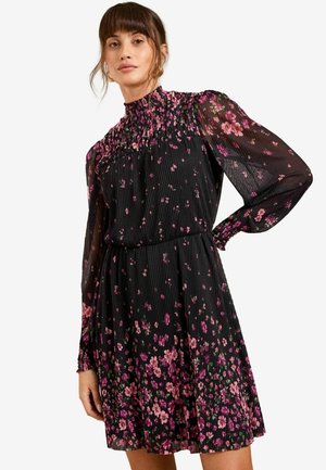 Love & Roses REGULAR FIT - Vapaa-ajan mekko - black floral