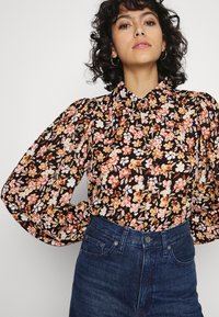 ONLY ONLAMELIA COLLAR  - Blusa com botões - black