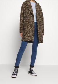 Topshop Strickpullover - light blue