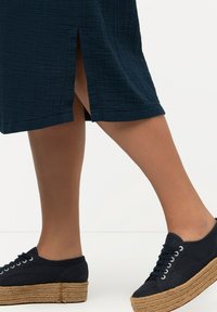 Ulla Popken Abito a camicia - marine