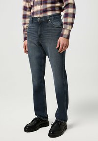 Wrangler SBORO - Vaqueros rectos - ocean storm