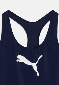 Marineblauw sport tanktop met een scoop rug en racerontwerp. Bevat een opvallend wit Puma-logo in een spronende positie op de voorkant.