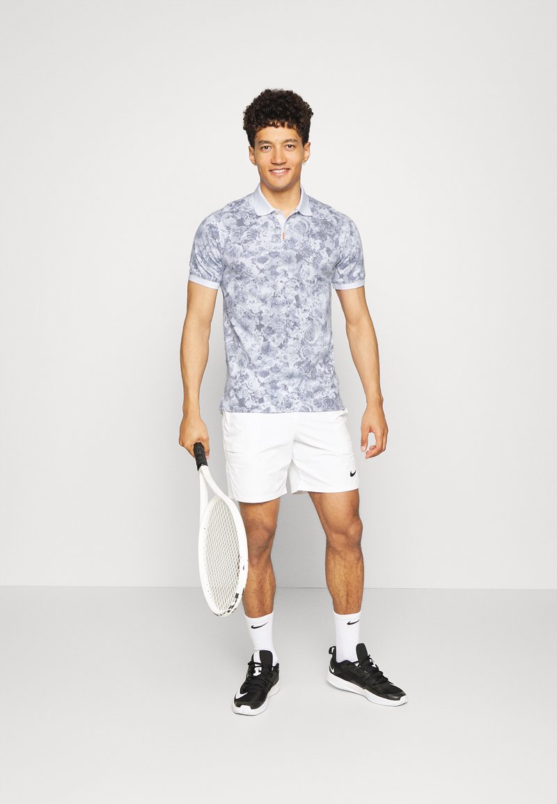 Herren Shirts | Nike Performance PRINTED SLIM Poloshirt white/weiß - AQ54340 Herren Shirts | Nike Performance PRINTED SLIM Poloshirt white/weiß - AQ54340