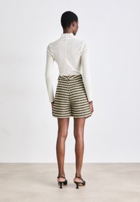 BOSS TASETO - Šortai - black/off-white
