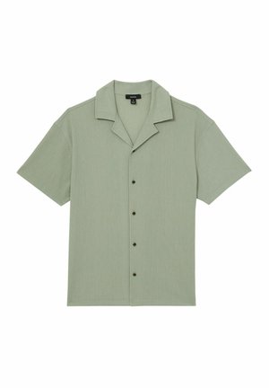 Short-sleeve shirt in light green ribbed fabric, featuring a revere collar and five dark buttons along the front.