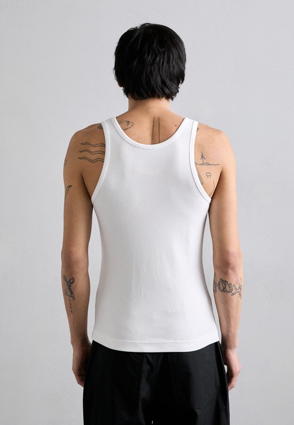 LAUREL CROWN EMBLEM - Top2