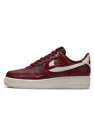 Sneakers - dark red