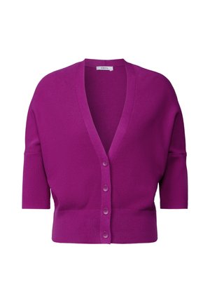 Cardigan a maniche corte di un vivace viola, con scollatura a V profonda, texture a coste e cinque bottoni sul davanti per la chiusura.