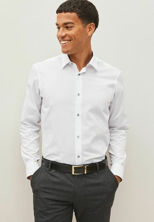 TEXTURED TRIMMED REGULAR FIT DOUBLE CUFF - Camisa elegante - white