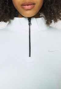 Nike Sportswear Sweatshirt - green