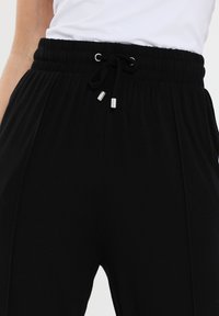 Threadbare Trainingsbroek - black
