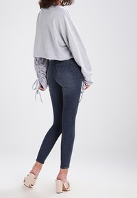 Missguided Felpa - grey
