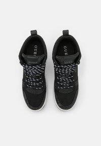 Guess Vysoké tenisky - black