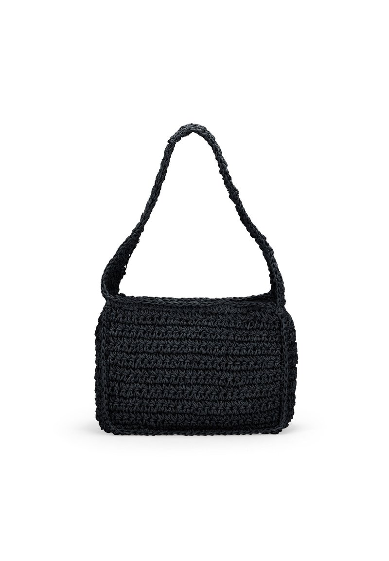 Borsa a spalla in crochet nera con forma rettangolare, materiale testurizzato e una sola tracolla arrotondata. Presenta un design minimalista e nessuna ferramenta visibile.