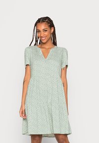 ONLY - ONLZALLY LIFE THEA DRESS - Vestido informal - green/white Imagen en miniatura 1