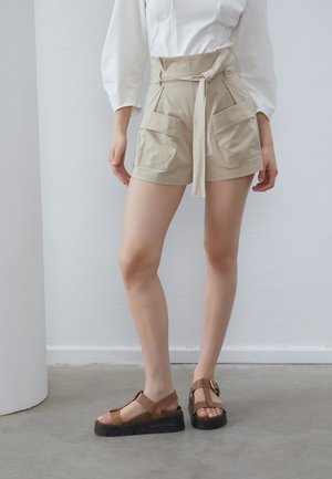 Shorts - beige